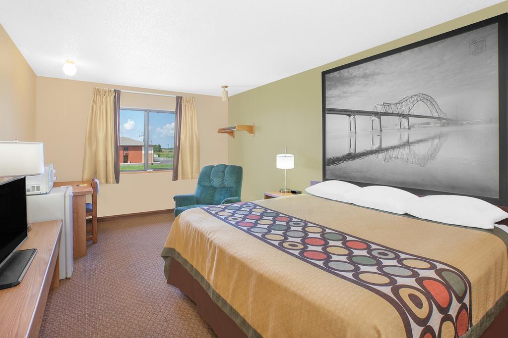 Super 8 By Wyndham Mt Pleasant Motel Mount Pleasant Екстериор снимка